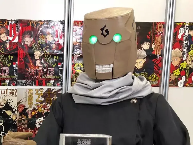 5 Mangaka yang Sembunyikan Identitas Asli