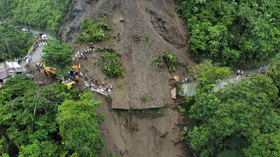 Longsor Timbun Bus dan Tewaskan 34 Orang di Kolombia