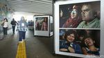 Melihat Pameran Foto Hari HAM Sedunia di Terowongan Kendal