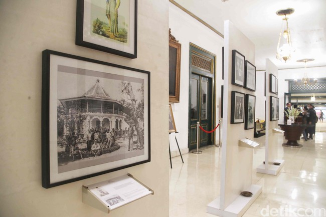 Pendopo ini dulunya juga menjadi kediaman bagi para Hamengkubuwono. Terdapat sebuah kamar yang dulu pernah ditempati Hamengkubowono VII hingga akhir hayatnya. (Foto: Pradita Utama/detikcom)