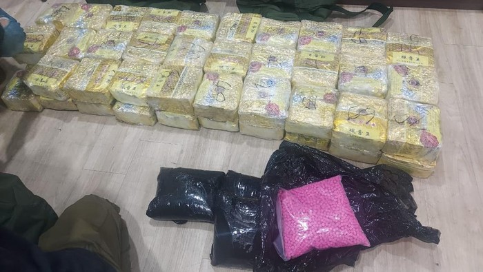 Narkotika yang dibawa dua anggota TNI AD saat diamankan Ditnarkoba Mabes Polri. (Foto: Istimewa)