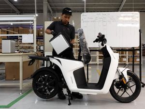Motor Listrik Charged Capai TKDN 40 Persen di Akhir 2023