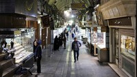 Sebagian besar pedagang di Iran melakukan mogok kerja selama tiga hari sebagai bagian dari protes kematian Mahsa Amini.