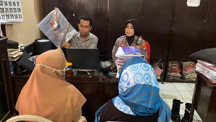 Pelaku pembacokan di Bangkalan saat diperiksa di kantor polisi