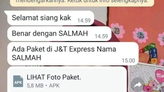 Viral Penipuan di WA Kirim Foto Paket Padahal APK Rekening Amblas Viral Penipuan di WA Kirim Foto Paket Padahal APK Rekening Amblas