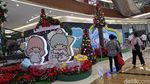 Pernak-pernik Natal Mulai Hiasi Pusat Perbelanjaan di Jakarta