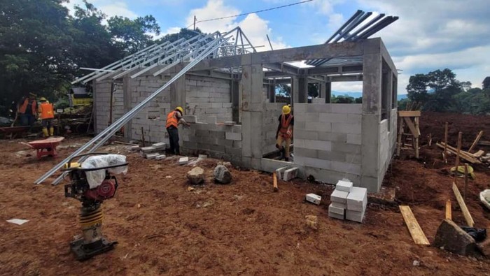 Potret Relokasi dan Proyek Huntap Tahan Gempa di Cianjur Kementerian PUPR tengah membangun hunian tetap (huntap) untuk relokasi korban gempa Cianjur. Begini bentuknya.