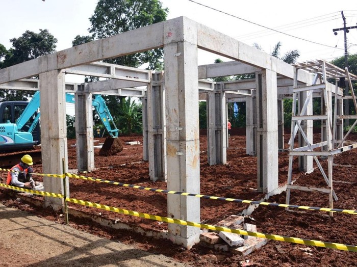 Risha Rumah Tahan Gempa di Cianjur Dicek Jokowi
