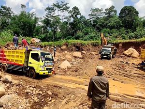 Disidak Satpol PP, Pekerja Tambang Ilegal di Batang Lari Kocar-kacir