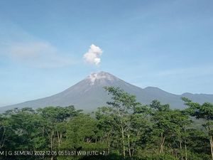 Semeru Masih Erupsi, Aktivitas Bandara Malang hingga Surabaya Normal