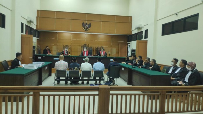 Sidang tuntutan kasus korupsi software kilang minyak fiktif yang libatkan eks pejabat Pertamina Balongan di Pengadilan Tipikor Serang, Kamis (6/12/2022).