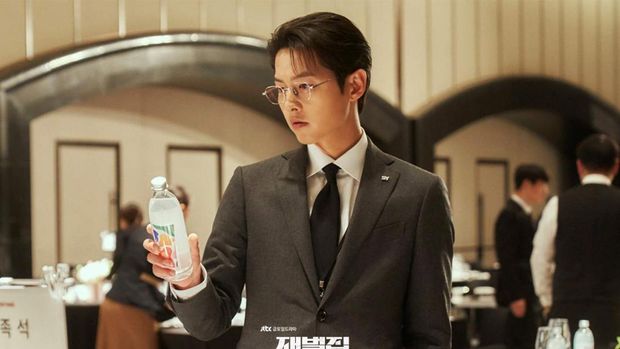 Song Joong Ki di Drama Korea Reborn Rich Song Joong Ki di Drama Korea Reborn Rich