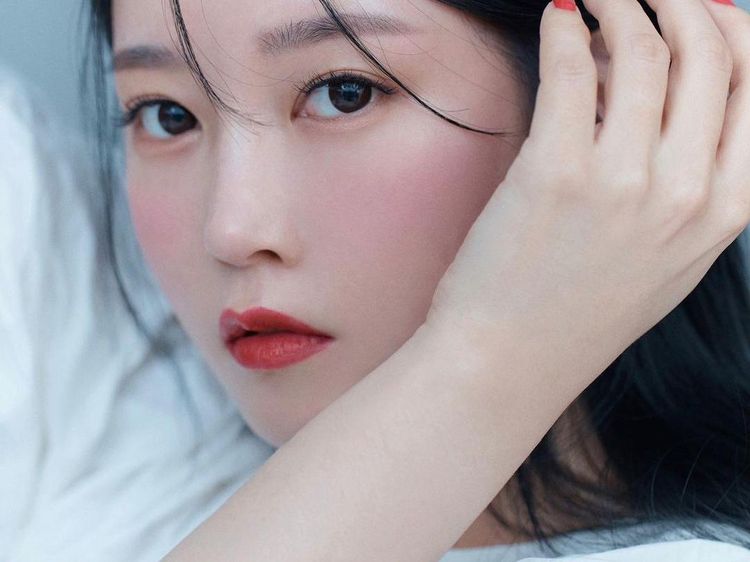 Foto Mantan Idol KPop yang Jadi Istri Pemain Bola Ganteng, Lebih Tua 9 Tahun