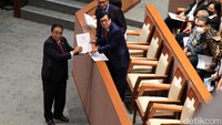 Menteri Hukum dan HAM, Yasonna Laoly mengatakan pengesahan ini merupakan momen bersejarah dalam penyelenggaraan hukum pidana di Indonesia.