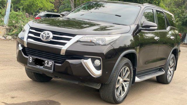 Toyota Fortuner 2016 bekas.