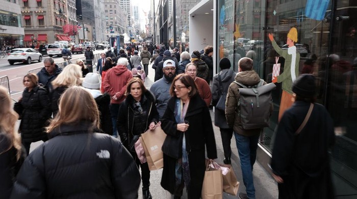 Uji Nyali, Tinggal di Kota Ini Semua Serba Mahal New York menyandang kota termahal bersama dengan Singapura. Hal ini berdasarkan hasil survey yang dikeluarkan oleh lembaga riset milik Economist Group.