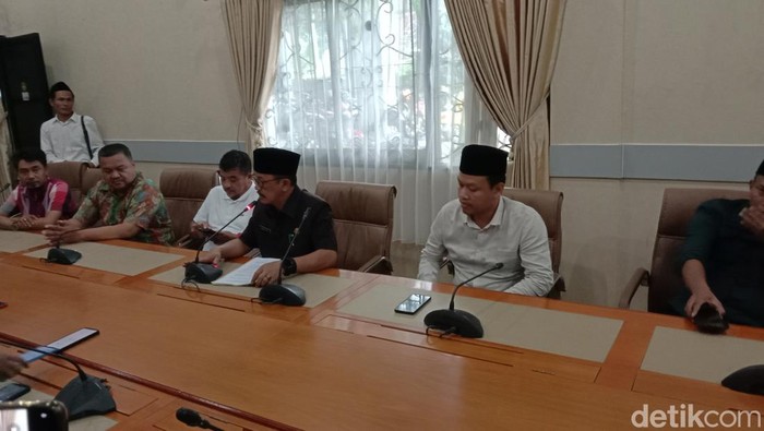 Unsur pimpinan DPRD Indramayu