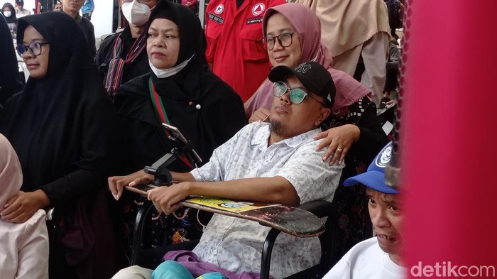 Yogaswara harus mengubur mimpinya sebagai atlet boccia di Peparnas 2021 karena dilarang membawa personal asisten.