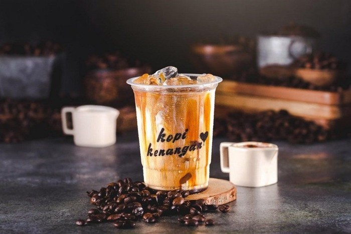 5 Es Kopi Susu Favorit Netizen, dari yang Murah hingga Premium