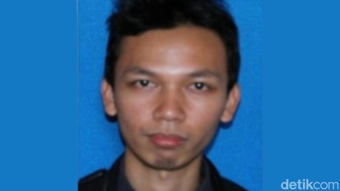 Agus Sujatno (34), pelaku bom bunuh diri di Kota Bandung