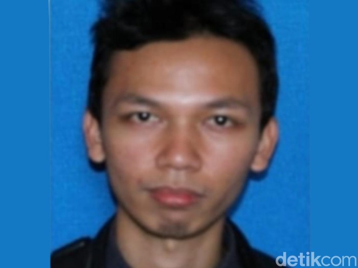 Agus Sujatno (34), pelaku bom bunuh diri di Kota Bandung