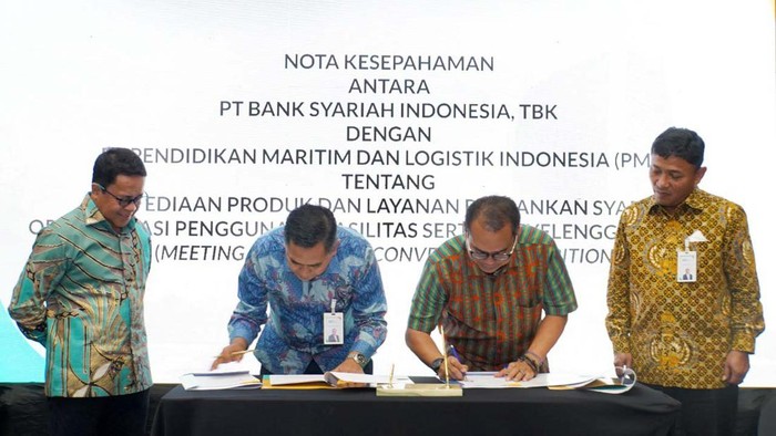 BSI Sinergi dengan PT Pelindo BSI bersinergi dengan PT Pelindo. Mereka membuka Kantor Cabang Pembantu (KCP) Jakarta Pelindo Tower.