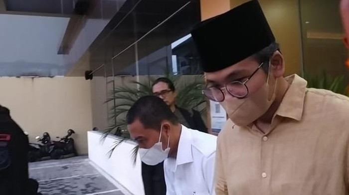 Bupati Bangkalan Ra Latif ditangkap KPK