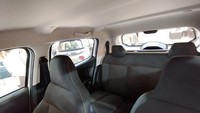 Citroën C3 masih dibekali lampu halogen, namun sudah ada fitur lampu DRL (Day Running Light). Selain itu sudah ada fitur alarm dan immobilizer, sensor parkir belakang dan kamera parkir, serta panel instrumen digital 10 inci yang bisa menjalankan konektivitas Android Auto dan Apple Car Play. Foto: Luthfi Anshori/detikOto