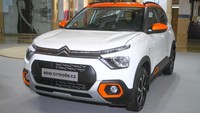 Soal harga, model C3 dipasarkan dengan banderol mulai Rp 225 juta, sementara C5 Aircross harganya Rp 1,1 miliar, dan varian listrik ë-C4 dijual Rp 1,18 miliar. Harga tersebut berstatus on the road. 