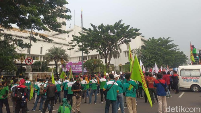 Demo buruh
