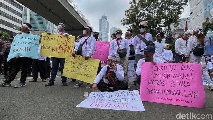 Juda baland ayol bilan jinsiy aloqa onlayn