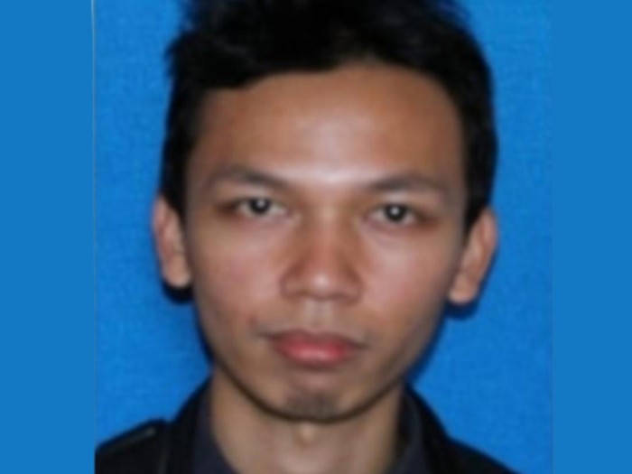 Identitas pelaku bom Astana Anyar Bandung sudah diketahui. Pelaku adalah laki-laki yang dilaporkan tewas usai ledakan di Polsek Astana Anyar, Rabu (7/12/2022).
