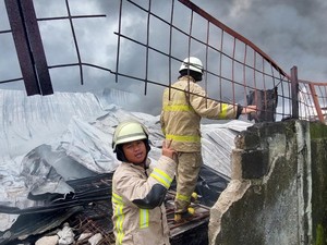 Pabrik Helm di Tangerang Terbakar, Diduga Akibat Percikan Api Pengelasan