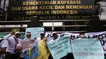 Kemenkop UKM Digeruduk Massa
