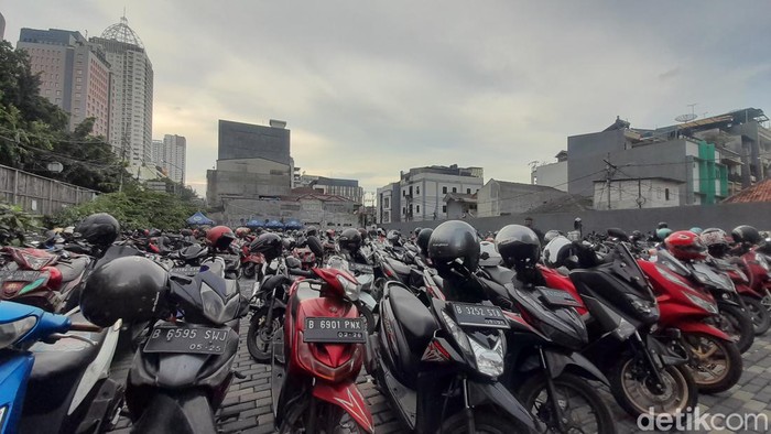 Lahan parkir. (Ilham/detikcom)
