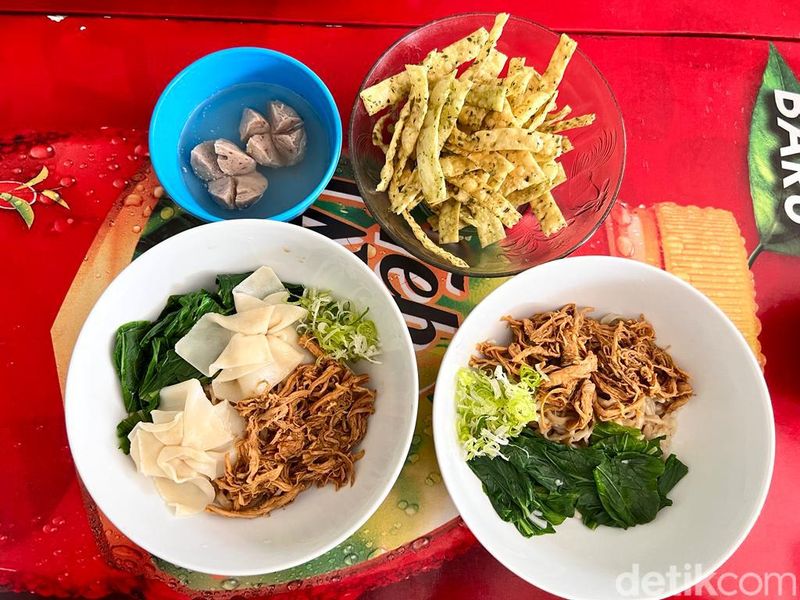 Mie Ayam Kunikmati: Racikan Mie Ayam Enak di Dalam Gang Bekasi, Standar Chef Hotel!