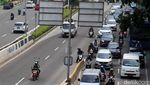 Nggak Ada Takutnya, Pemotor Makin Berani Terobos JLNT Casablanca