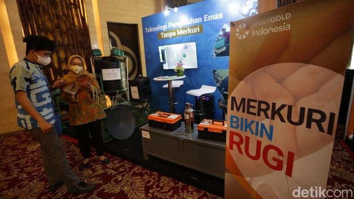 Pemerintah Terus Kurangi Merkuri dalam Penyulingan Emas Pemerintah terus berusaha mengurangi merkuri untuk penyulingan di tambang emas. Dengan proyek GOLD ISMIA, sebanyak 23 ton merkuri bisa dikurangi.