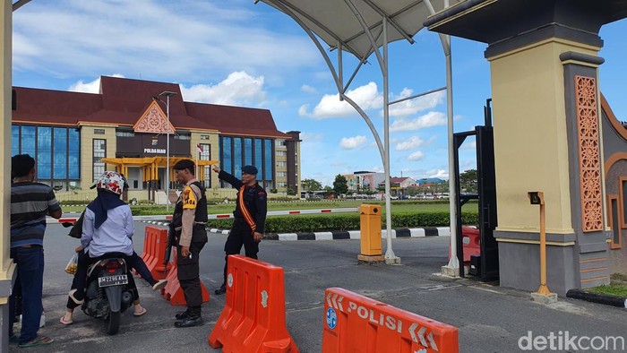 Penjagaan di Mapolda Riau (Raja Siregar/detikSumut)