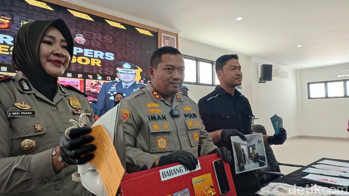 Polisi menangkap 2 orang terkait pengiriman TKW ilegal yang ditampung di Bogor.
