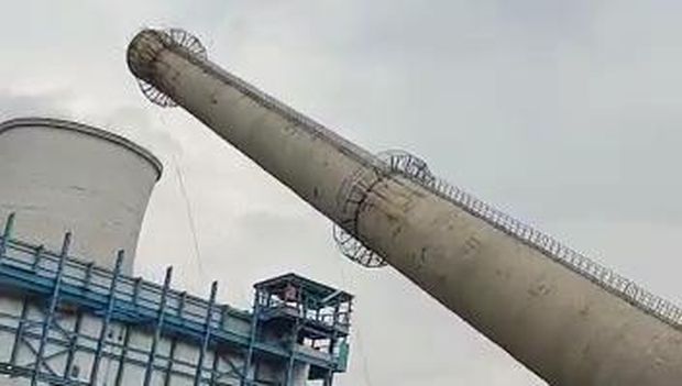 Power plants roboh di Dayeuhkolot, Kabupaten Bandung