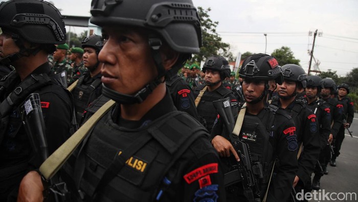 Berbagai persiapan untuk pernikahan Kaesang dan Erina telah dilakukan. Salah satunya pengamanan VVIP yang dilakukan oleh pasukan TNI.