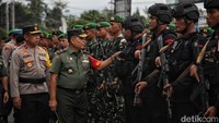 Apel ini dipimpin oleh Komandan Korem 072/Pamungkas Brigjen TNI Puji Cahyono.