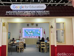 Sandiaga Tinjau Acara Google for Indonesia 2022