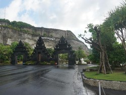 Tiga gapura utama selamat datang untuk pengunjung. Foto: Agus Eka/detikBali
