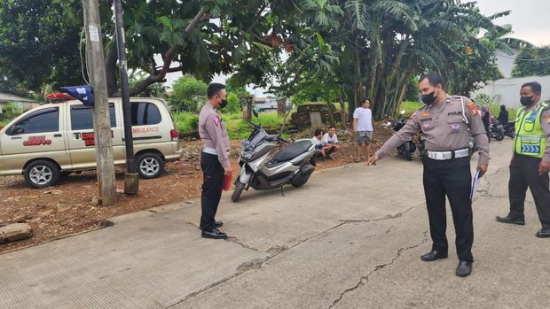 Truk parkir tiba-tiba mundur di Bekasi menewaskan 1 orang