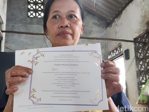 Warga Sekitar Rumah Calon Besan Jokowi Mulai Terima Undangan Pengajian