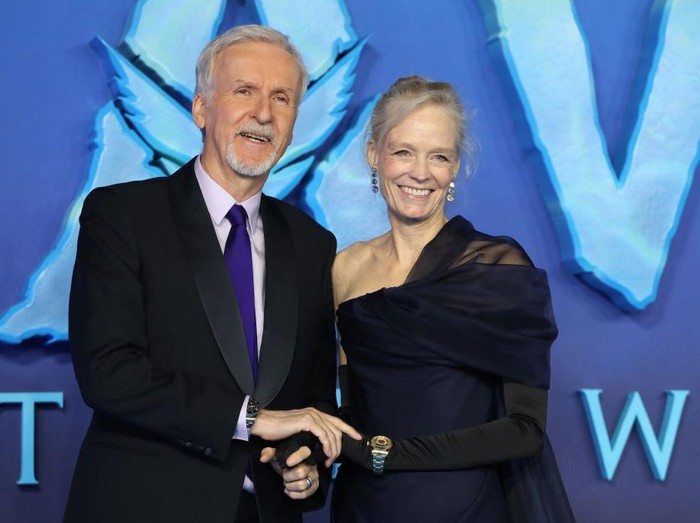 LONDON, ENGLAND - DECEMBER 06: James Cameron and Suzy Amis Cameron attends the 