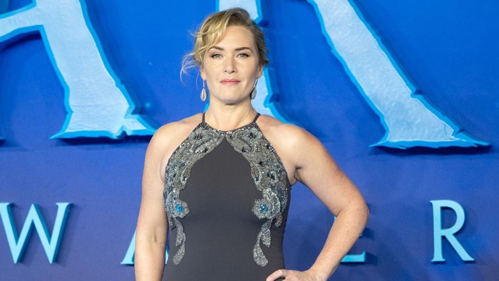 1447247705 LONDON, ENGLAND - DECEMBER 06: Kate Winslet attends the