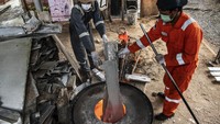 Telihan Recycle berinovasi mengolah aluminium pembungkus pipa gas (insulation) yang sudah tak terpakai milik PT Badak NGL serta sisa aluminium masyarakat dari mesin perbengkelan, peralatan rumah tangga dan lain-lain menjadi baling-baling perahu nelayan.